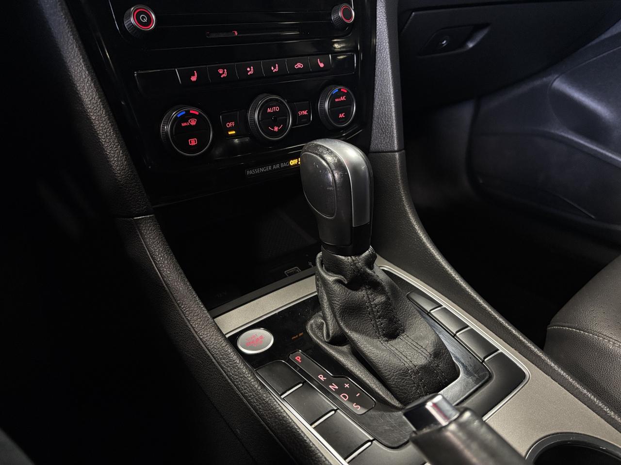 2021 Volkswagen Passat Highline|ALLOYS|SUNROOF|LEATHER|HEATEDSEATS|CAMERA - Photo #20