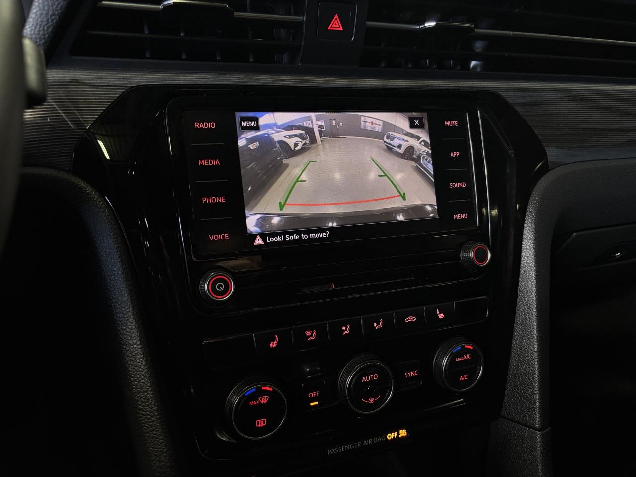 2021 Volkswagen Passat Highline|ALLOYS|SUNROOF|LEATHER|HEATEDSEATS|CAMERA - Photo #19