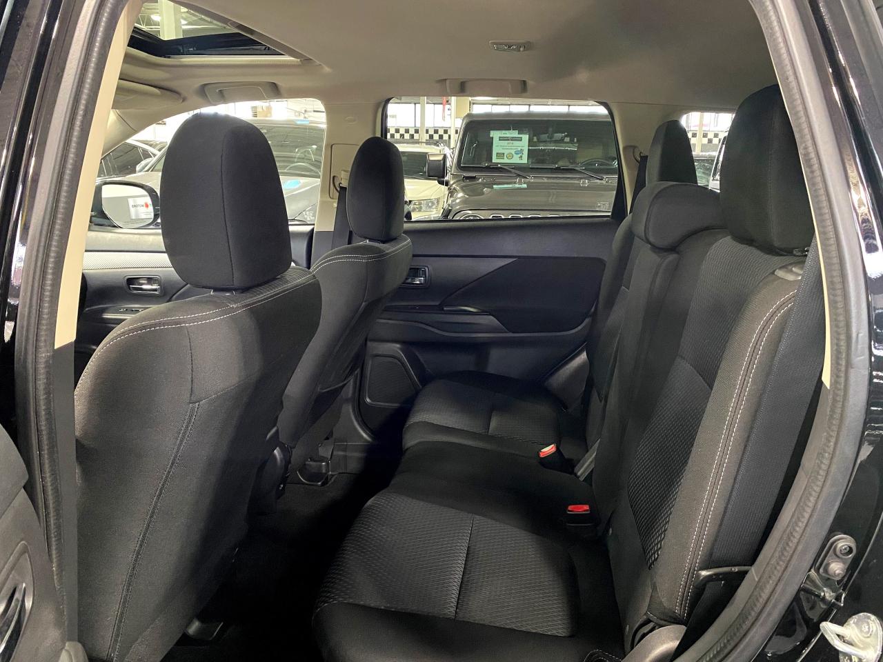 2018 Mitsubishi Outlander SE AWC|V6POWERED|7PASSENGER|SUNROOF|ALLOYS|ECOMODE - Photo #6