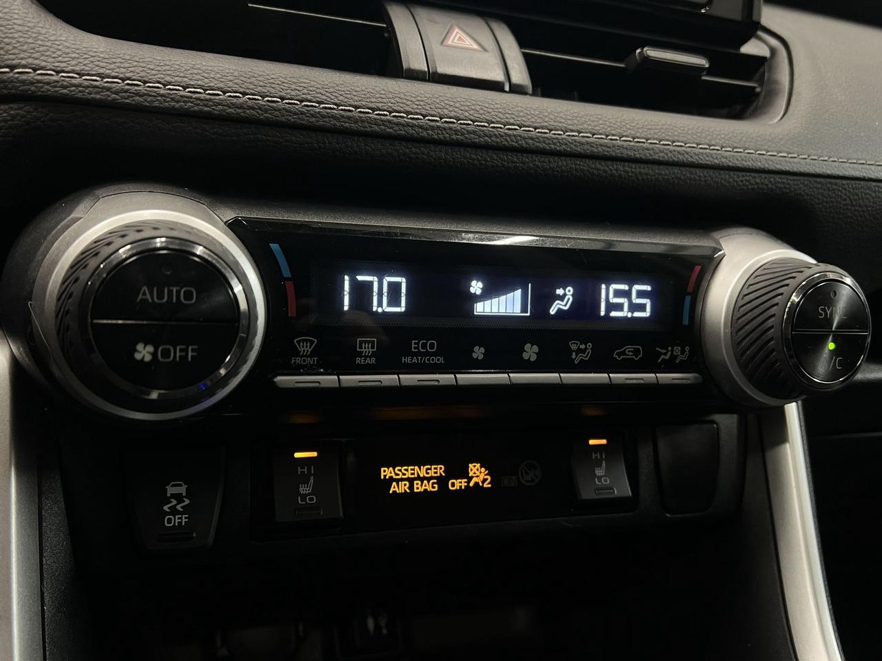 2019 Toyota RAV4 XLE AWD | ONLY 69,000KMS | SUNROOF | HTD SEATS Photo
