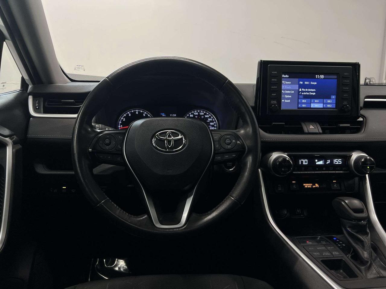 2019 Toyota RAV4 XLE AWD | ONLY 71,000KMS | SUNROOF | HTD SEATS Photo