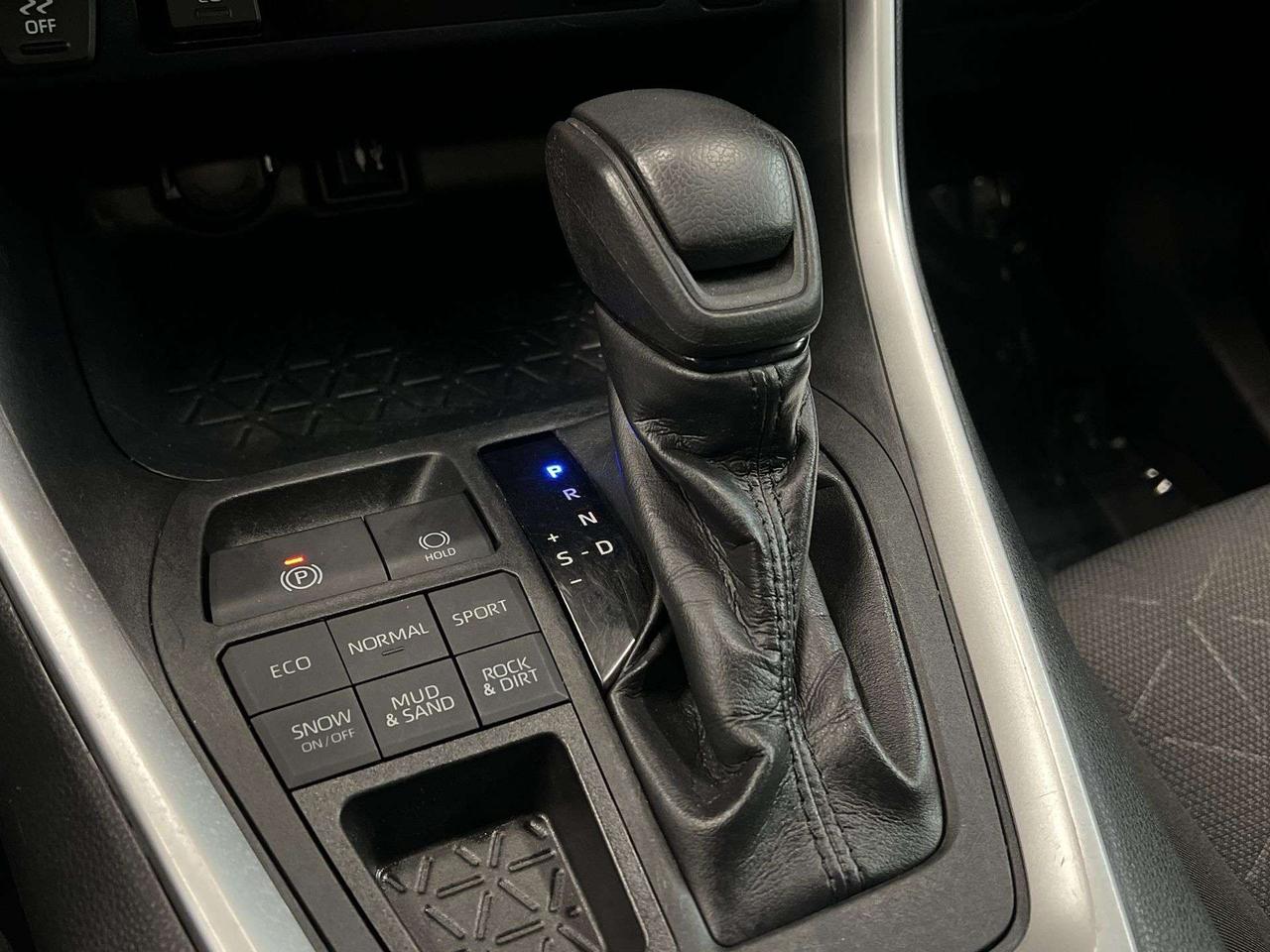 2019 Toyota RAV4 XLE AWD | ONLY 71,000KMS | SUNROOF | HTD SEATS Photo