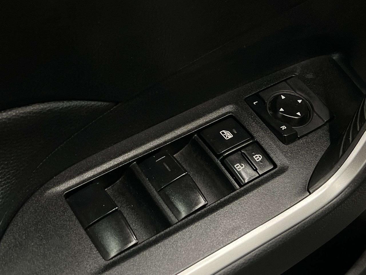 2019 Toyota RAV4 XLE AWD | ONLY 71,000KMS | SUNROOF | HTD SEATS Photo