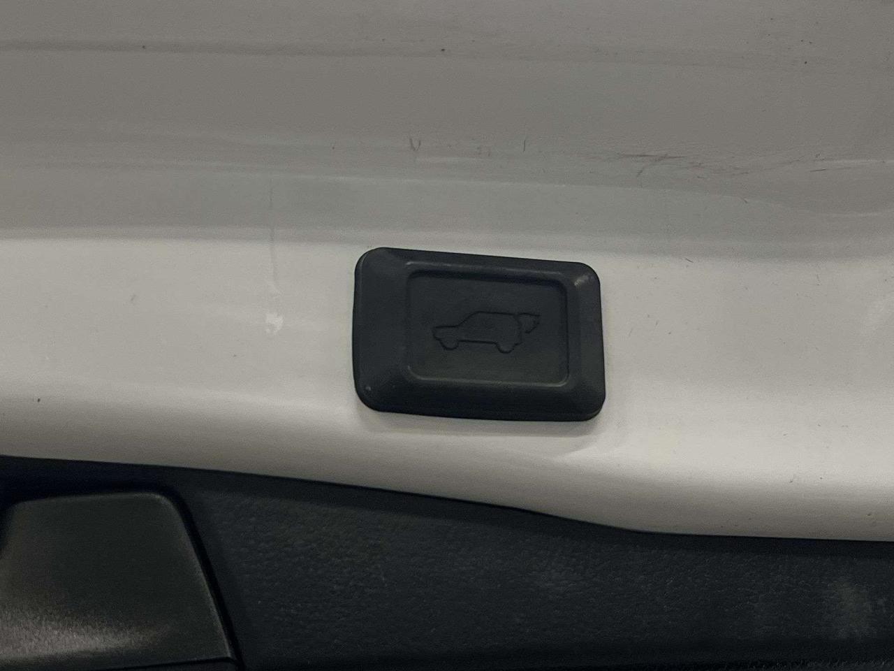 2019 Toyota RAV4 XLE AWD | ONLY 71,000KMS | SUNROOF | HTD SEATS Photo