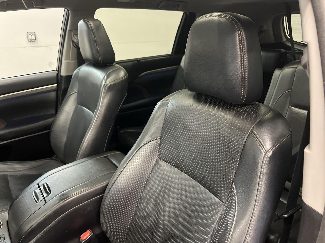 2018 Toyota Highlander LIMITED AWD | 7-PASS | COOLED LEATHER | PANO ROOF Photo