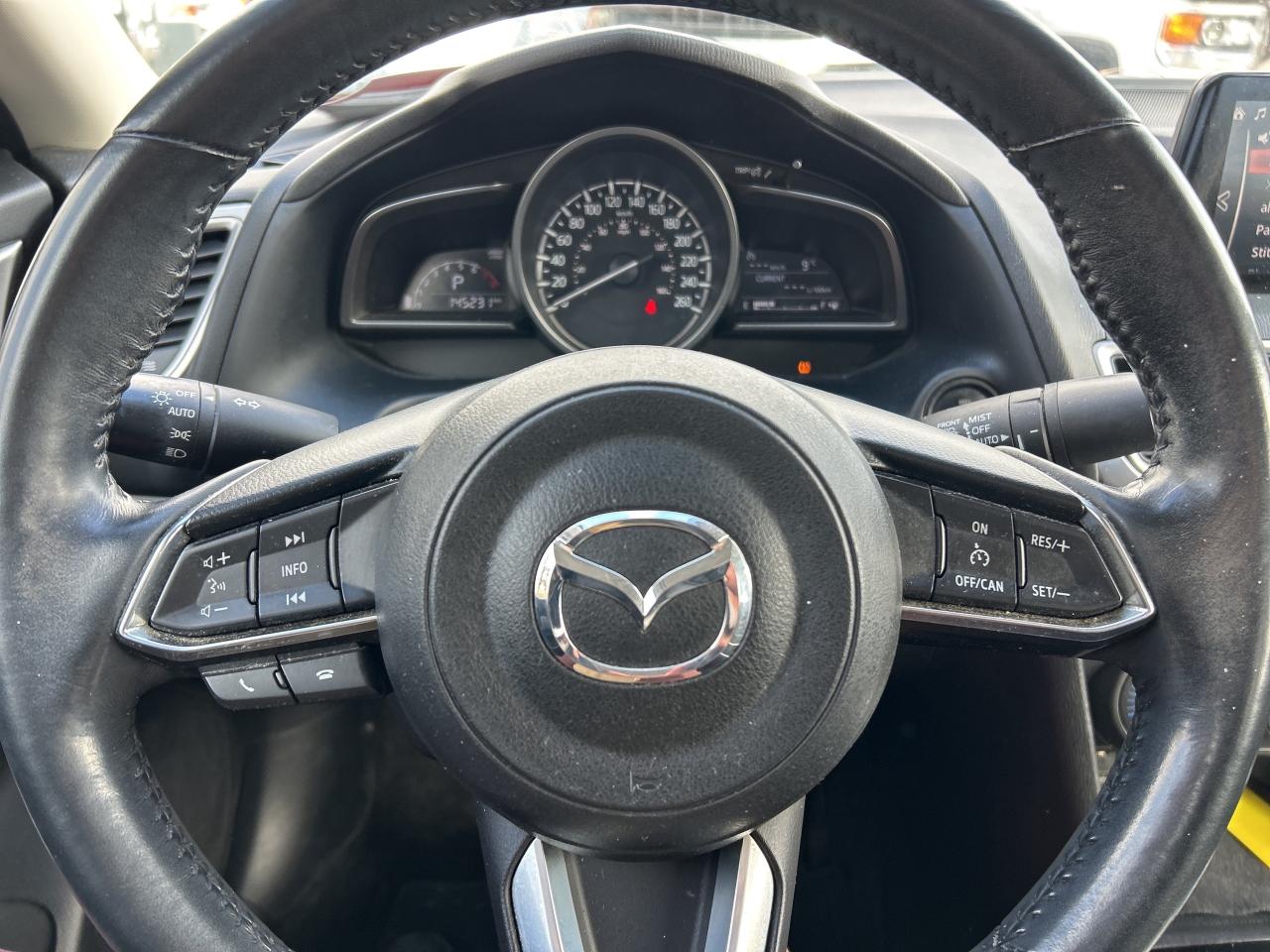 2017 Mazda MAZDA3 GS, SUNROOF, BACK UP CAM, BLIND SPOT MONITORS! - Photo #18