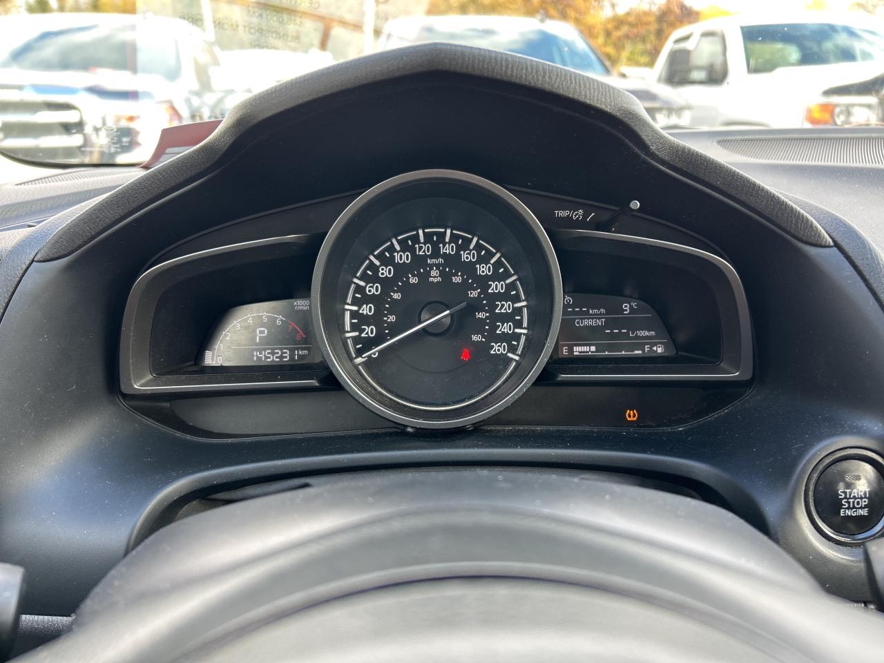 2017 Mazda MAZDA3 GS, SUNROOF, BACK UP CAM, BLIND SPOT MONITORS! - Photo #19