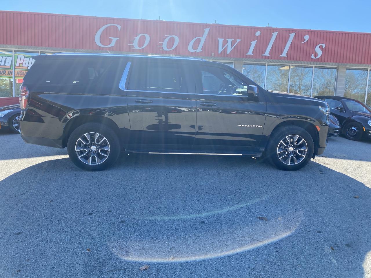 2024 Chevrolet Suburban LS, 9 PASS, DIESEL, REMOTE START, CLEAN CARFAX! - Photo #1