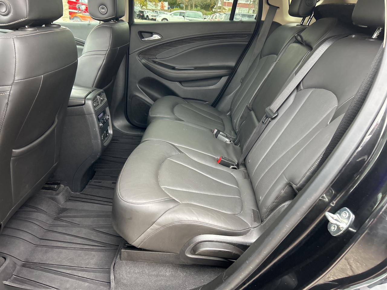 2017 Buick Envision PREMIUM I, CLEAN CARFAX, SUNROOF, REMOTE START! - Photo #12