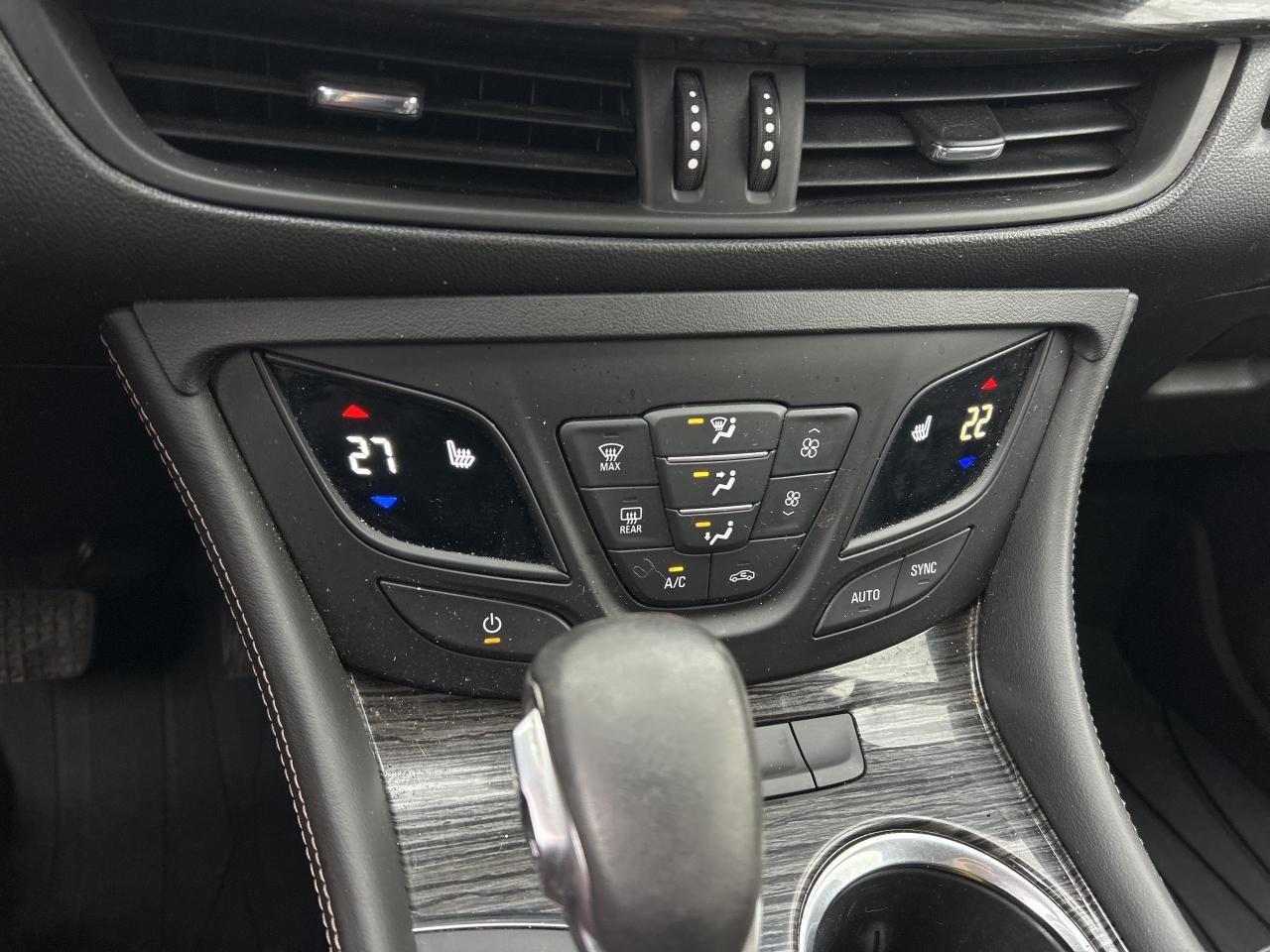 2017 Buick Envision PREMIUM I, CLEAN CARFAX, SUNROOF, REMOTE START! - Photo #21