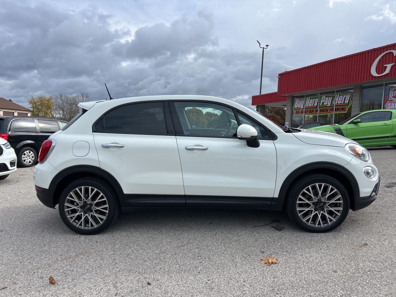 2016 Fiat 500 X TREKKING EDITION, GOOD MILEAGE, REMOTE START! - Photo #5