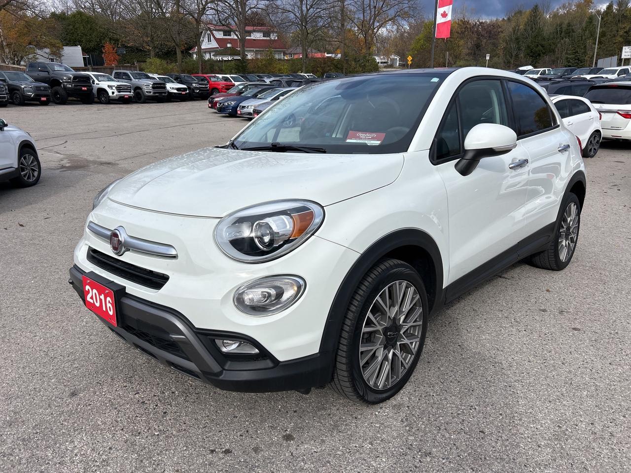 2016 Fiat 500 X TREKKING EDITION, GOOD MILEAGE, REMOTE START! Photo