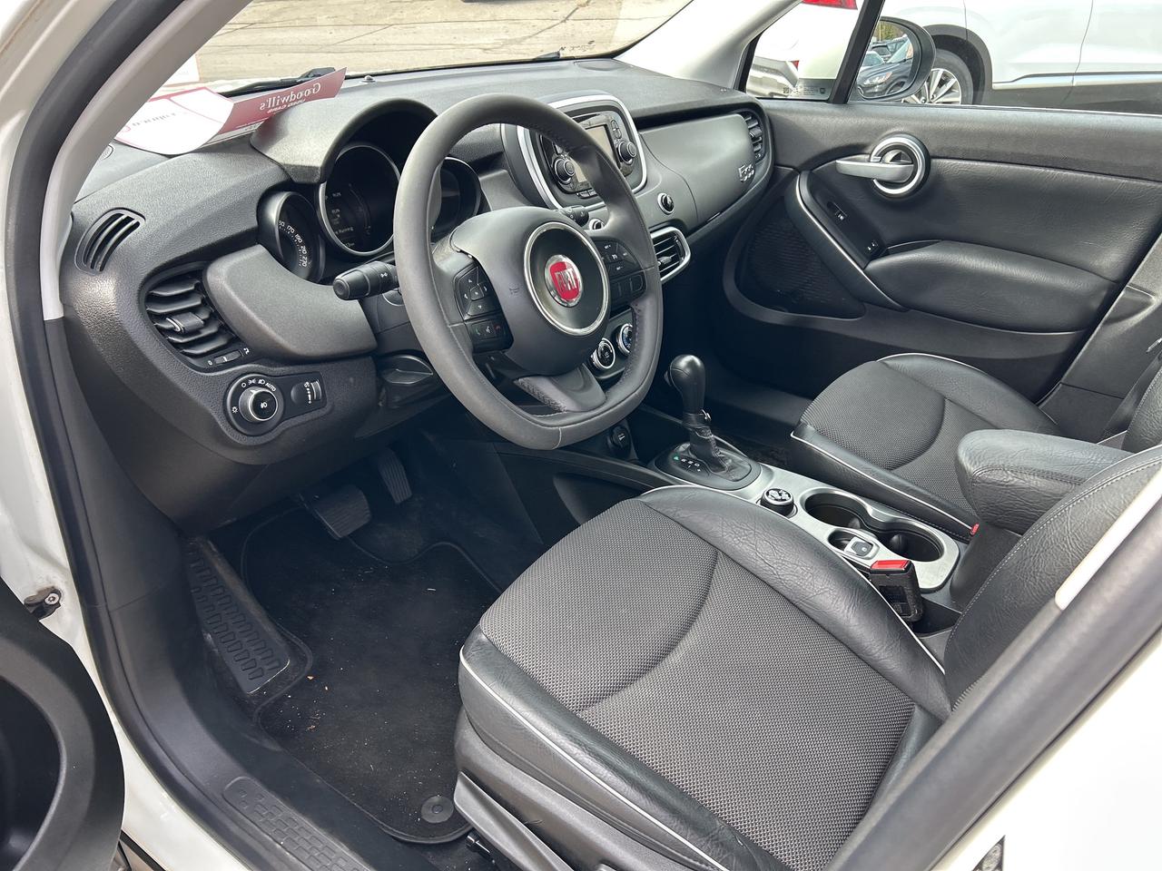 2016 Fiat 500 X TREKKING EDITION, GOOD MILEAGE, REMOTE START! Photo