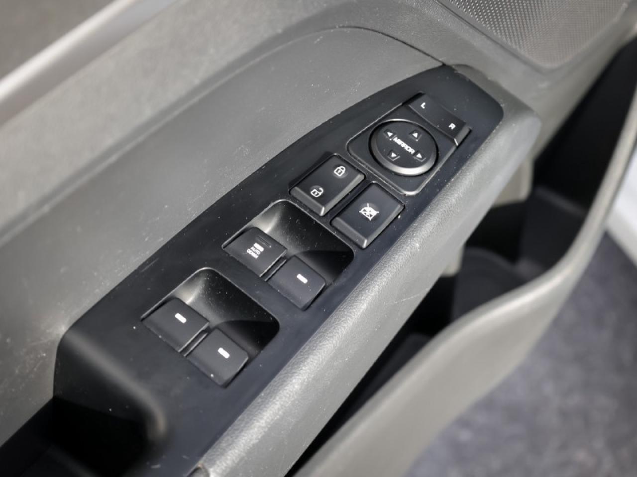 2020 Hyundai Elantra Essential Manual  - Heated Seats - $115 B/W Photo