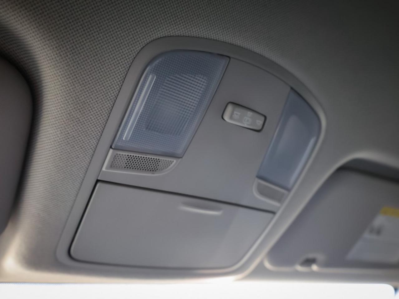 2020 Hyundai Elantra Essential Manual  - Heated Seats - $115 B/W Photo