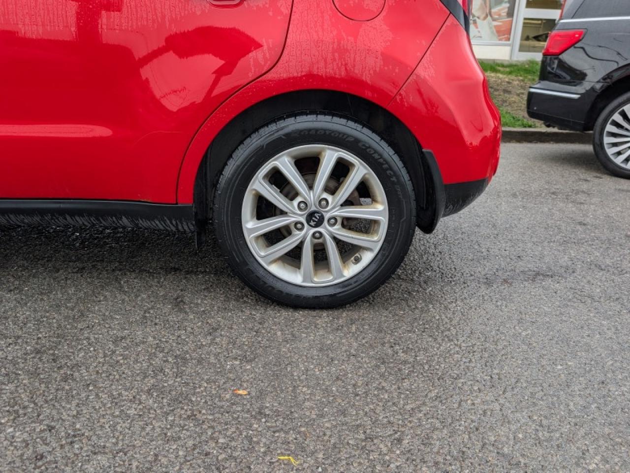 2019 Kia Soul EX   **AFFORDABLE - CLEAN CARFAX** Photo