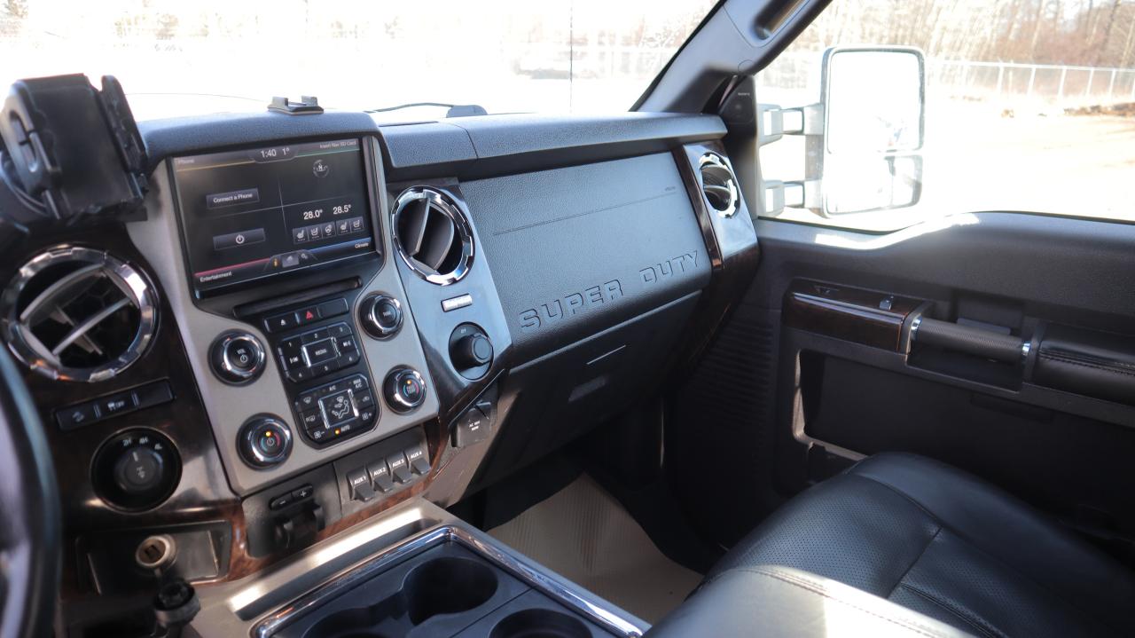 2014 Ford F-350 Super Duty SRW Platinum Photo5