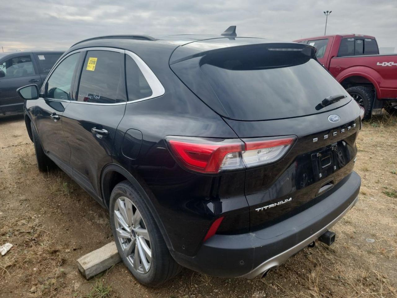 2022 Ford Escape Titanium Hybrid Photo5