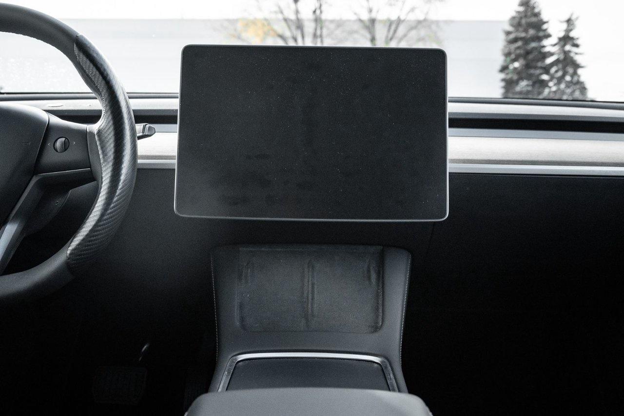 2023 Tesla Model Y LONG RANGE Photo