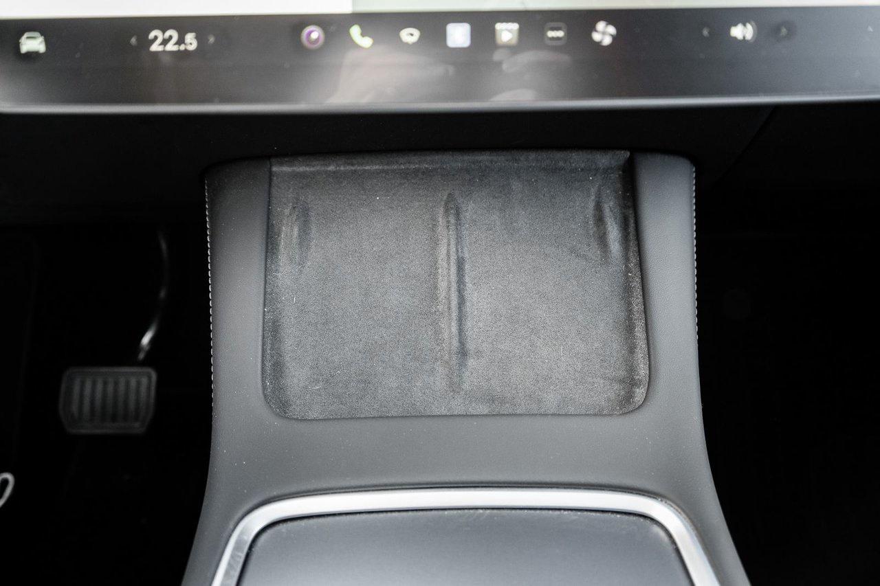 2023 Tesla Model Y LONG RANGE Photo