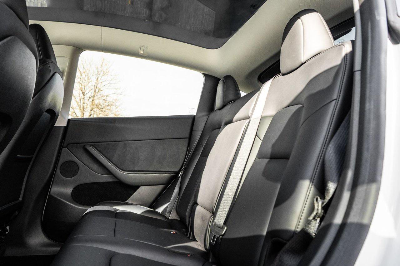 2023 Tesla Model Y LONG RANGE Photo