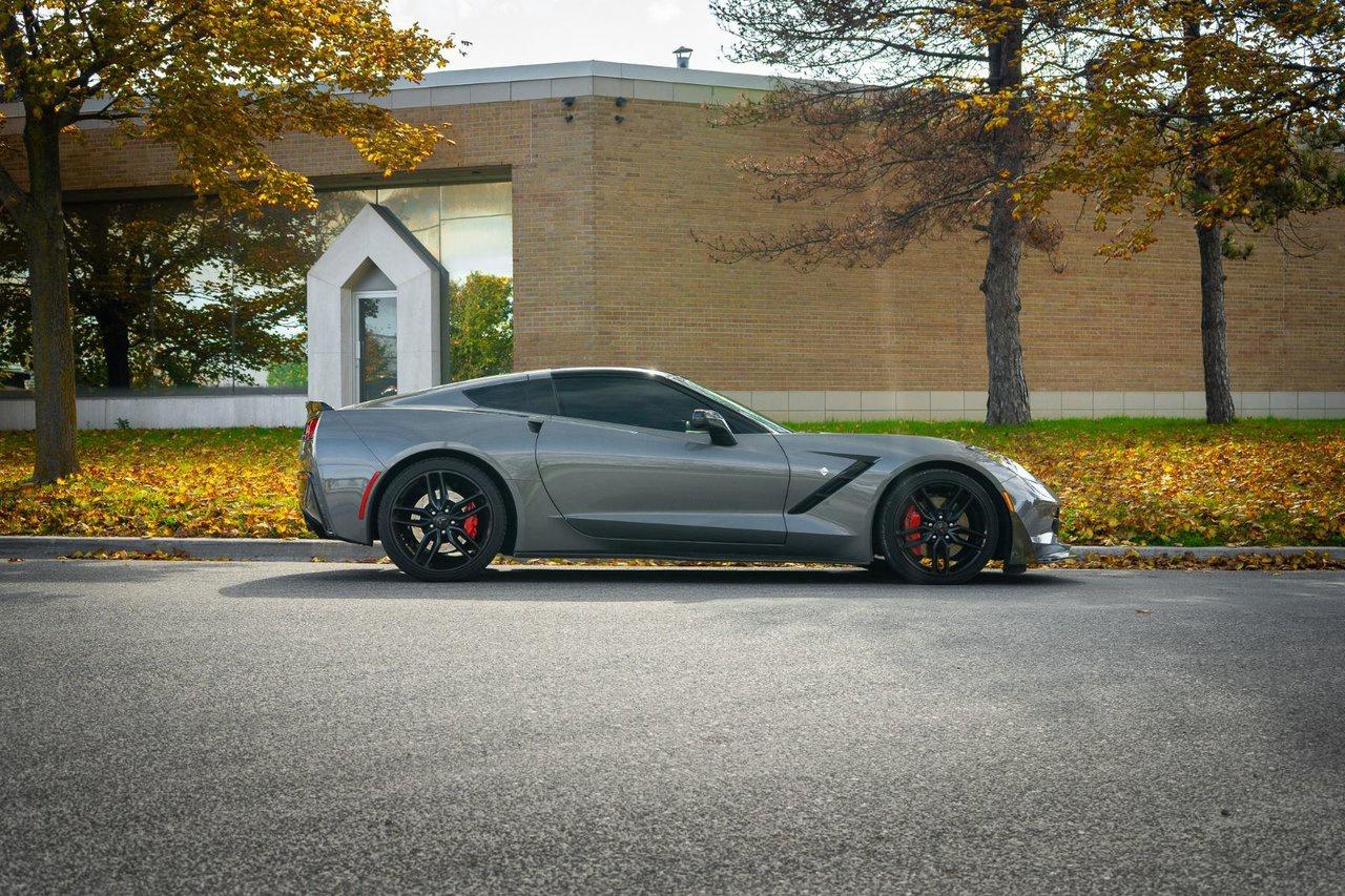 2016 Chevrolet Corvette Z51 1LT Photo3