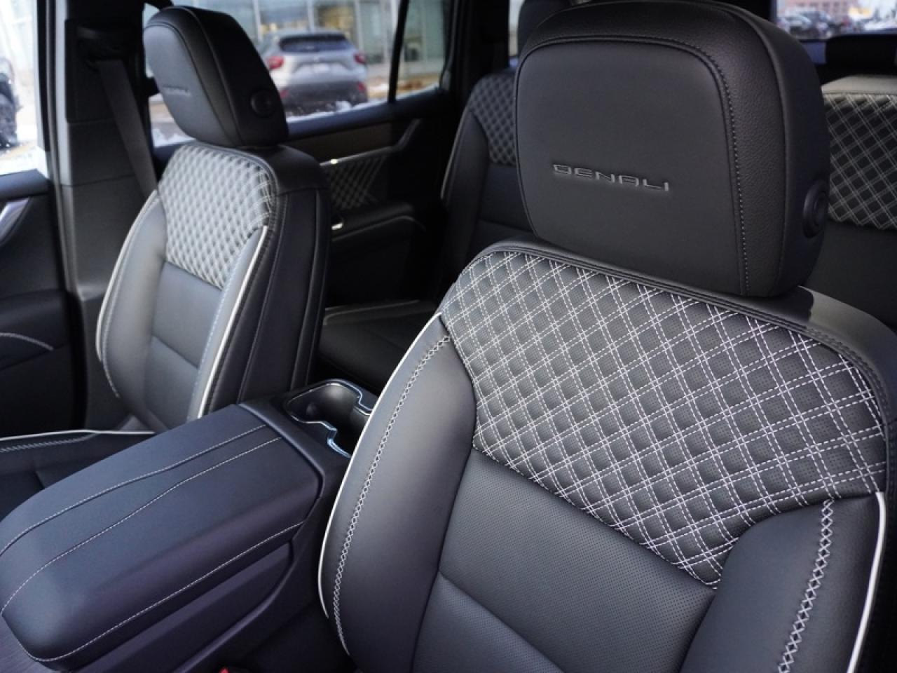 2026 GMC Acadia Denali  - Leather Seats - Cruise Package Photo