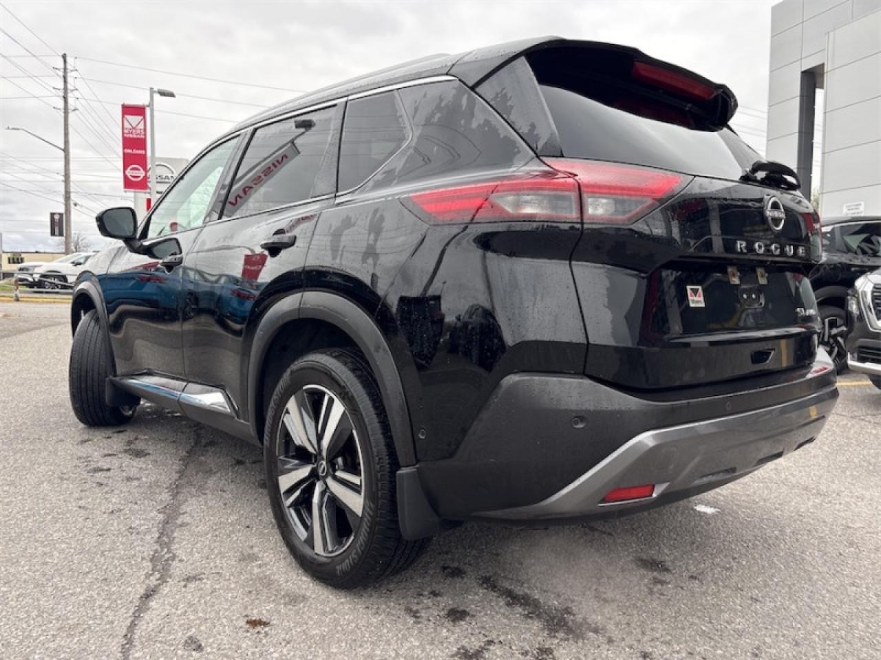 2023 Nissan Rogue SL  - Moonroof -  Leather Seats Photo2