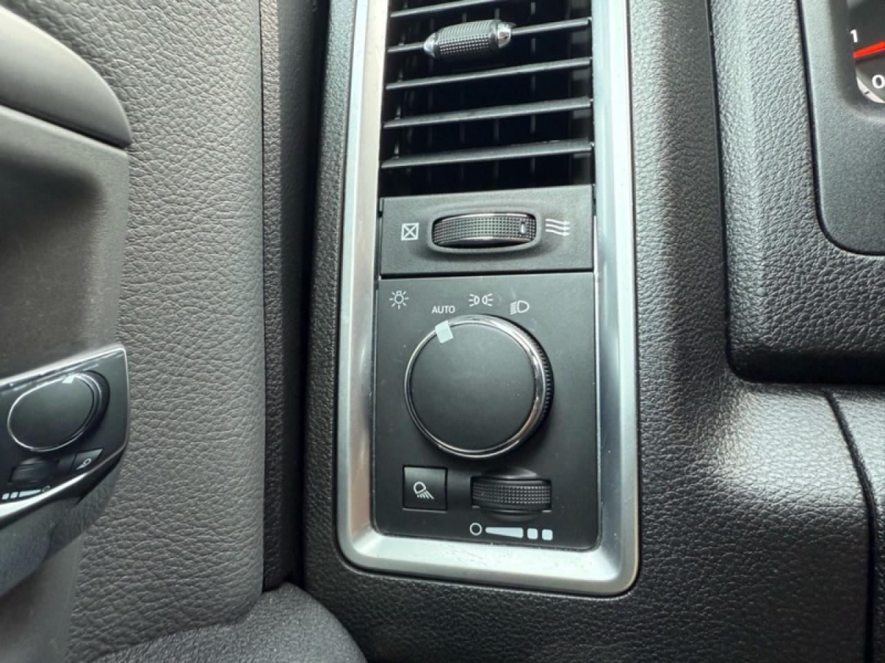 2022 RAM 1500 Classic SLT  - Aluminum Wheels -  Fog Lamps Photo