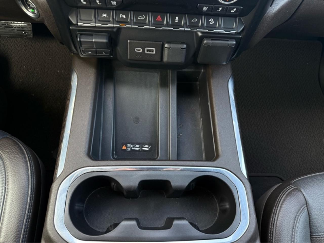 2022 GMC Sierra 1500 Limited Denali  - Navigation Photo