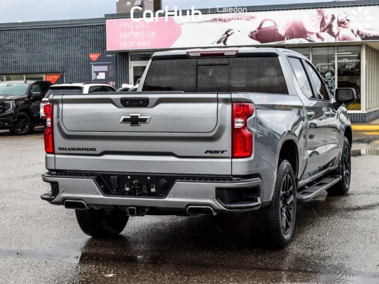 2023 Chevrolet Silverado 1500 RST 4WD Crew Cab 157" 6.2L Leather MultiPro Tailgate Sunroof Photo