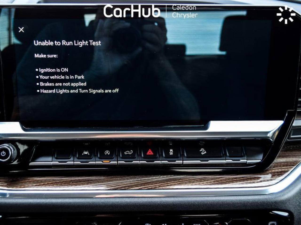 2023 Chevrolet Silverado 1500 RST 4WD Crew Cab 157" 6.2L Leather MultiPro Tailgate Sunroof Photo