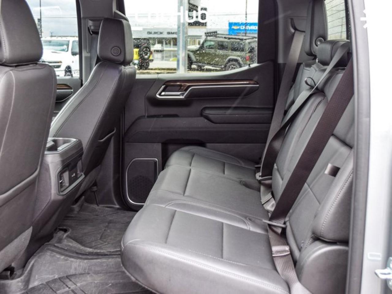 2023 Chevrolet Silverado 1500 RST 4WD Crew Cab 157" 6.2L Leather MultiPro Tailgate Sunroof Photo