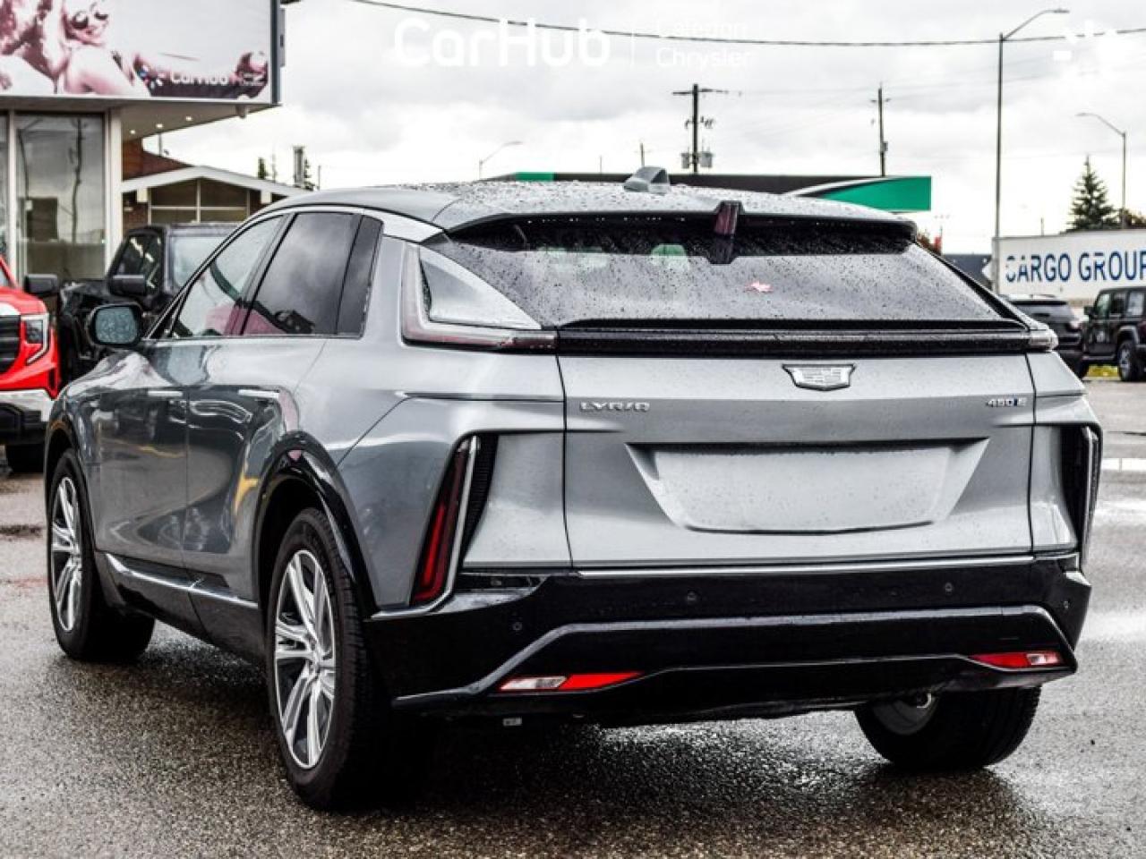 2024 Cadillac LYRIQ Tech 33"Display Glass Roof w/Power Sahade Blind Spot R-Start Photo