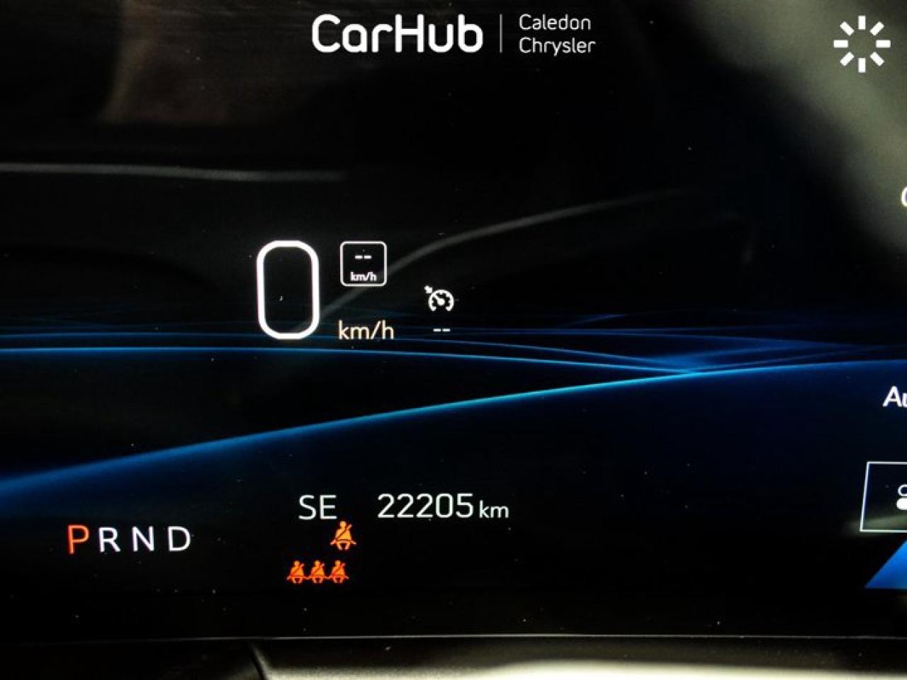 2024 Cadillac LYRIQ Tech 33"Display Glass Roof w/Power Sahade Blind Spot R-Start Photo