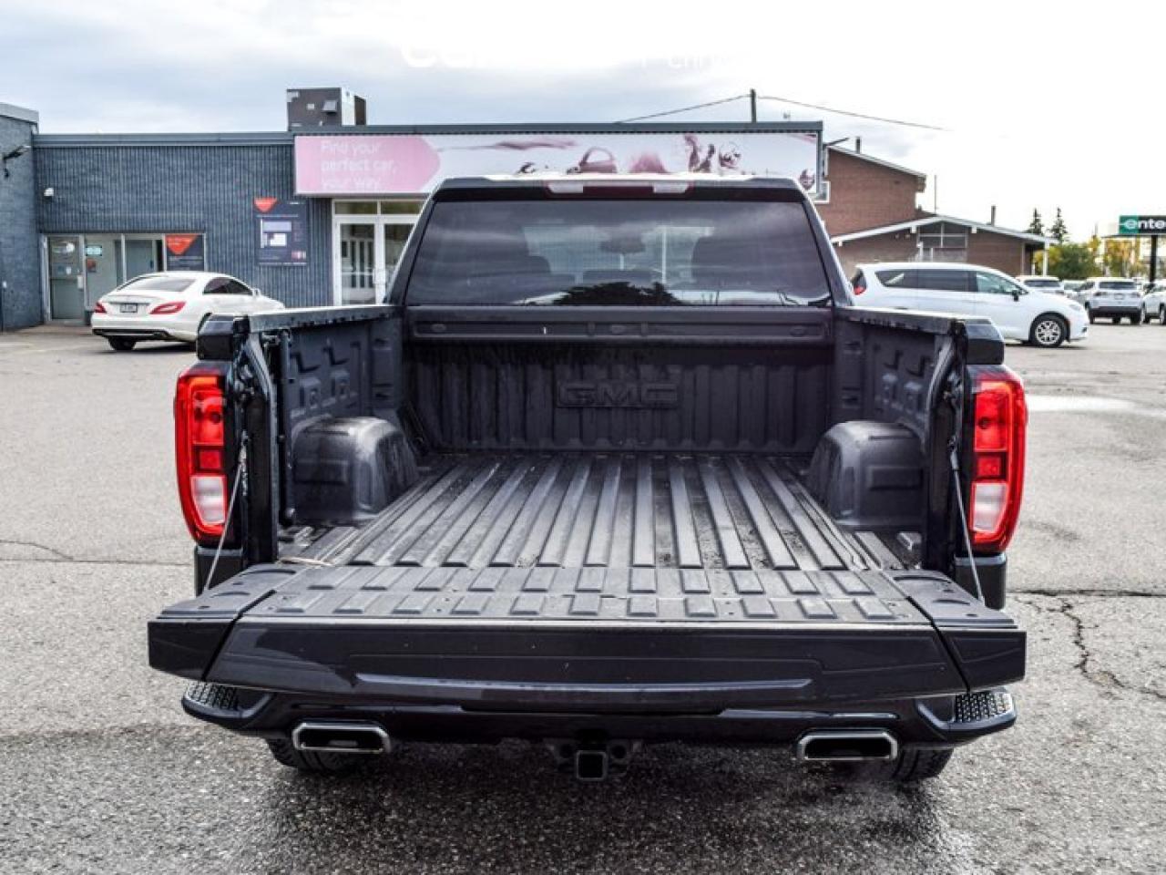 2023 GMC Sierra 1500 Elevation 4WD Crew Cab 157" 5.3L Multi Pro Tailgate Remote Start Photo