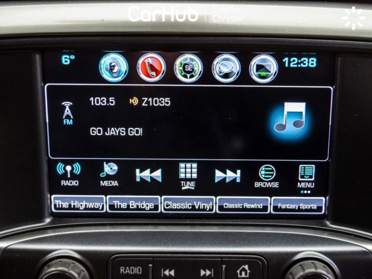 2017 Chevrolet Silverado 1500 LT4WD Crew Cab 143.5" 5.3L 6 Passenger Navi Heated front Seats Photo