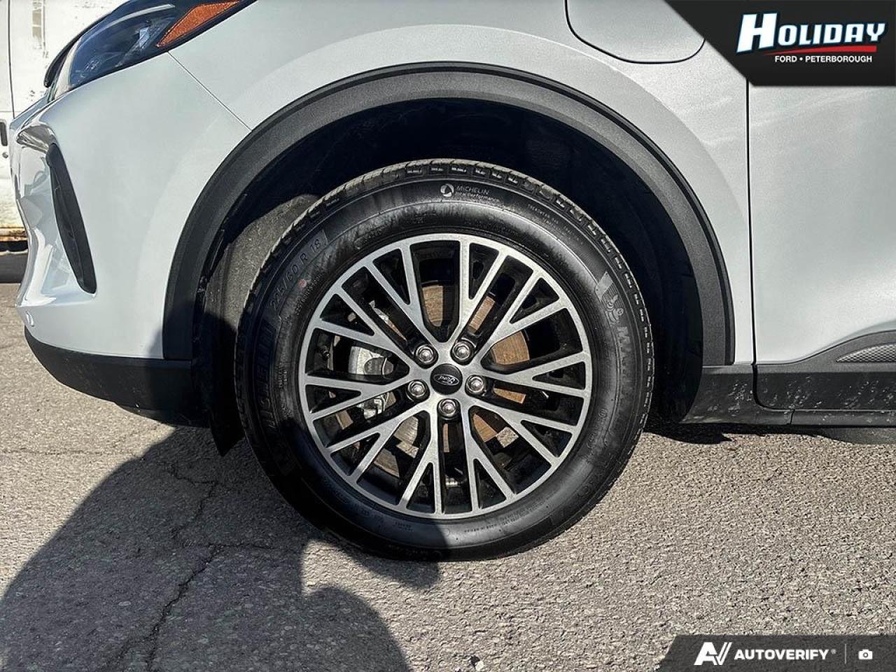 2025 Ford Escape PHEV Photo