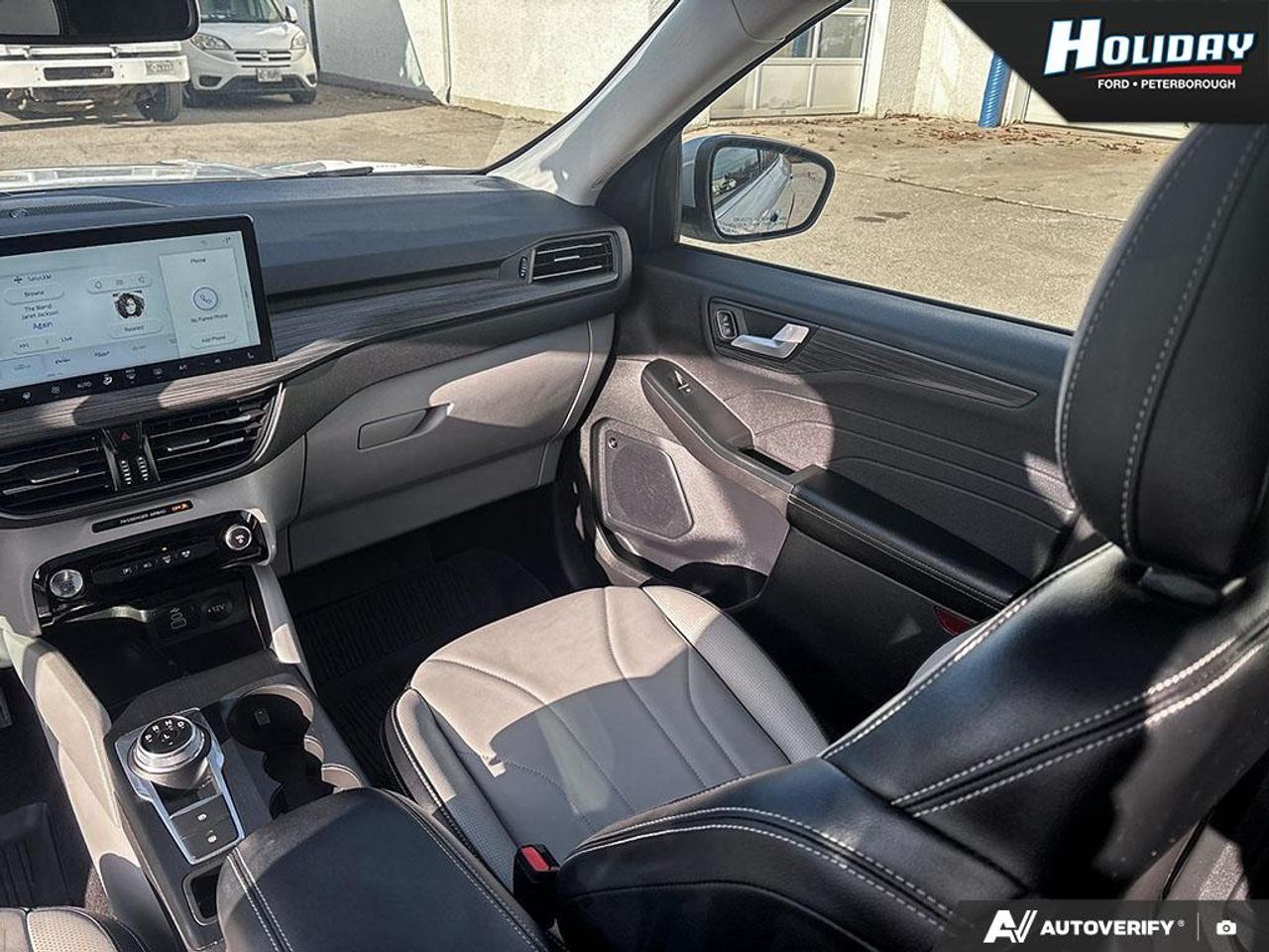 2025 Ford Escape PHEV Photo