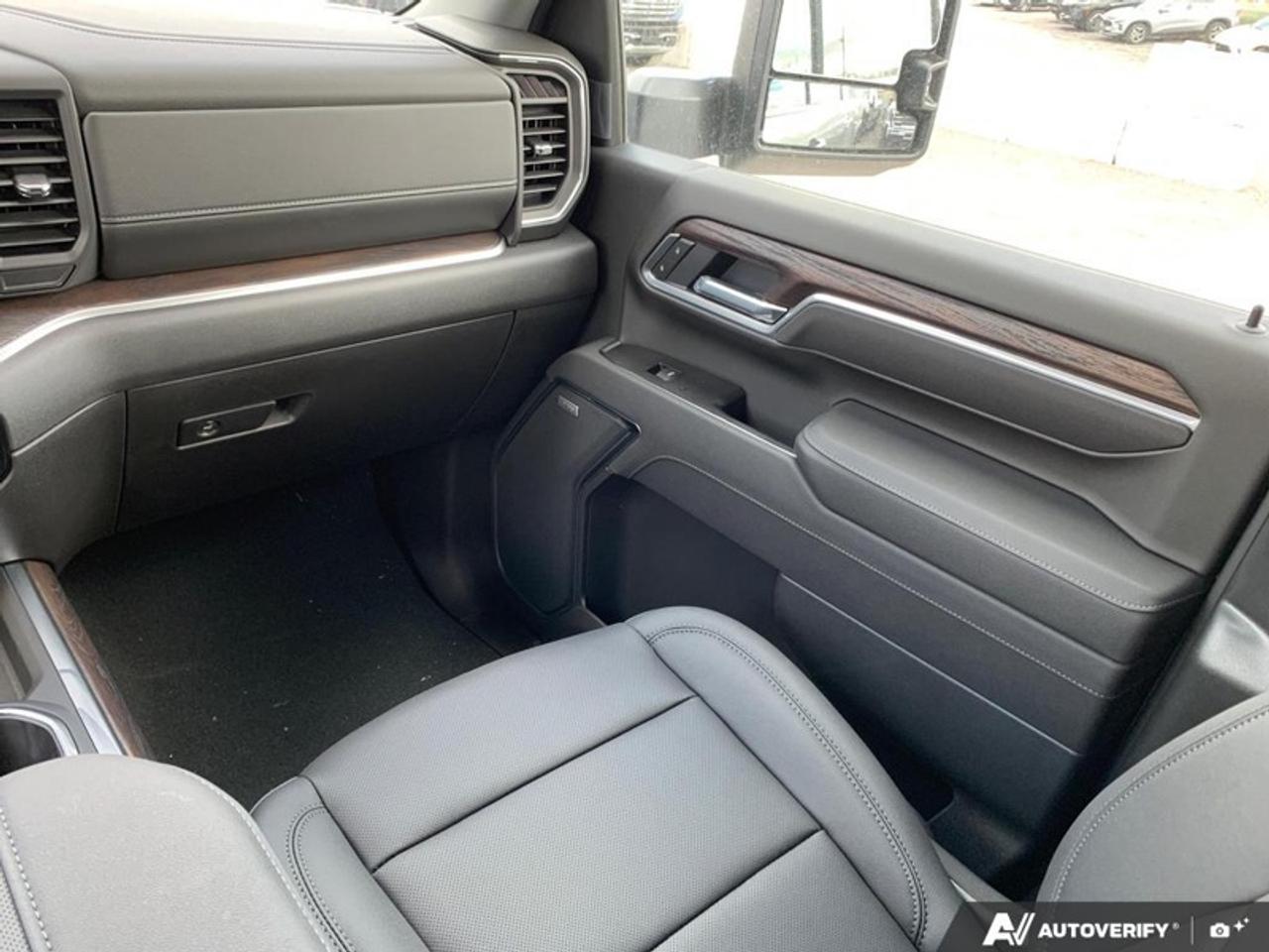 2026 GMC Sierra 3500 HD SLT  - Leather Seats Photo