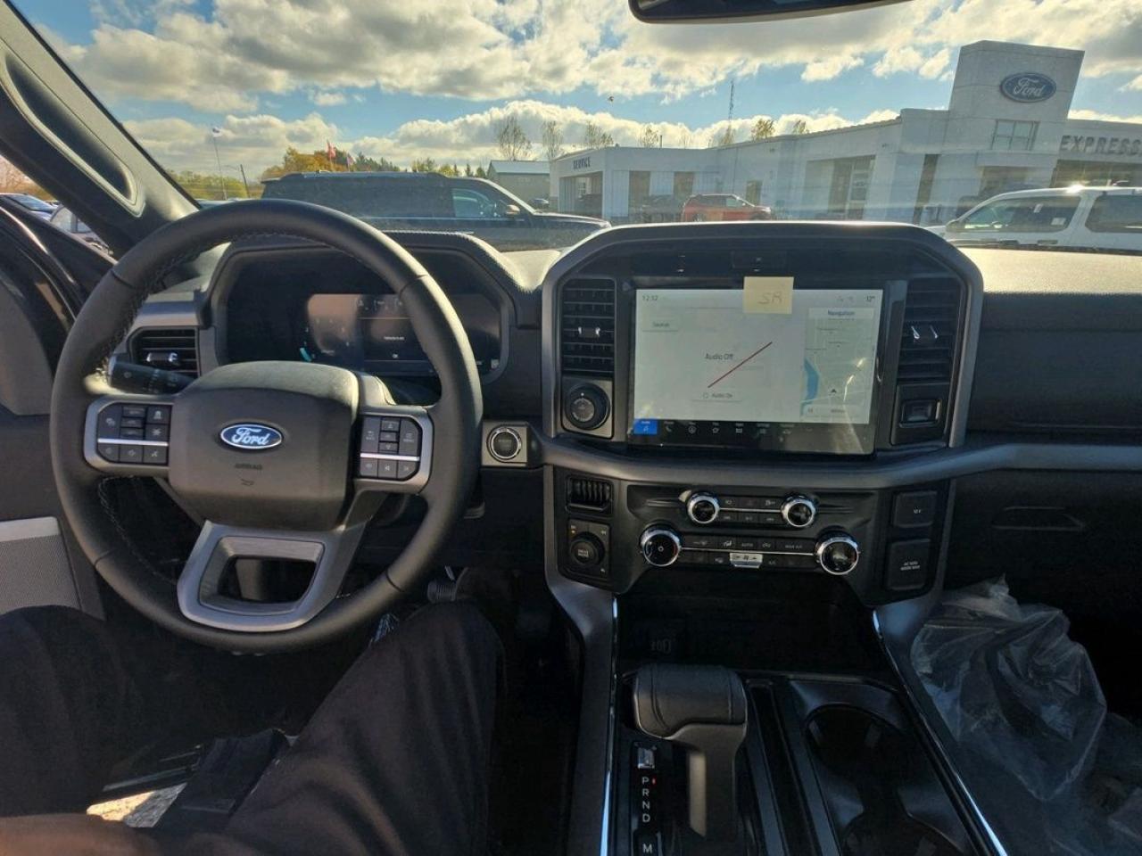 2025 Ford F-150 XLT Photo5