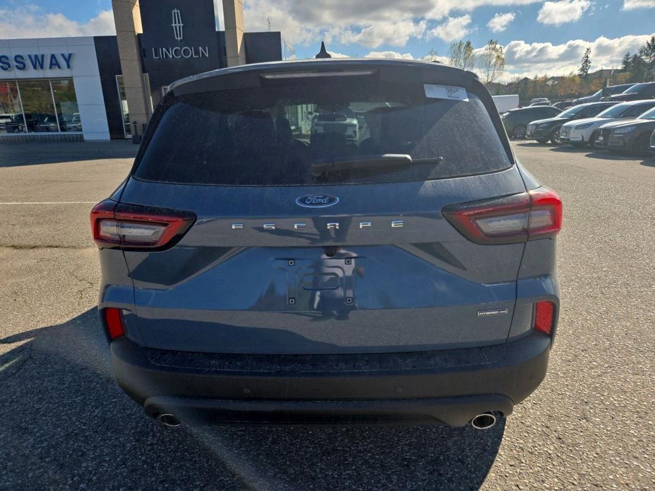 2026 Ford Escape ST-LINE, NAVIGATION, ADAPTIVE CRUISE, REMOTE START Photo4