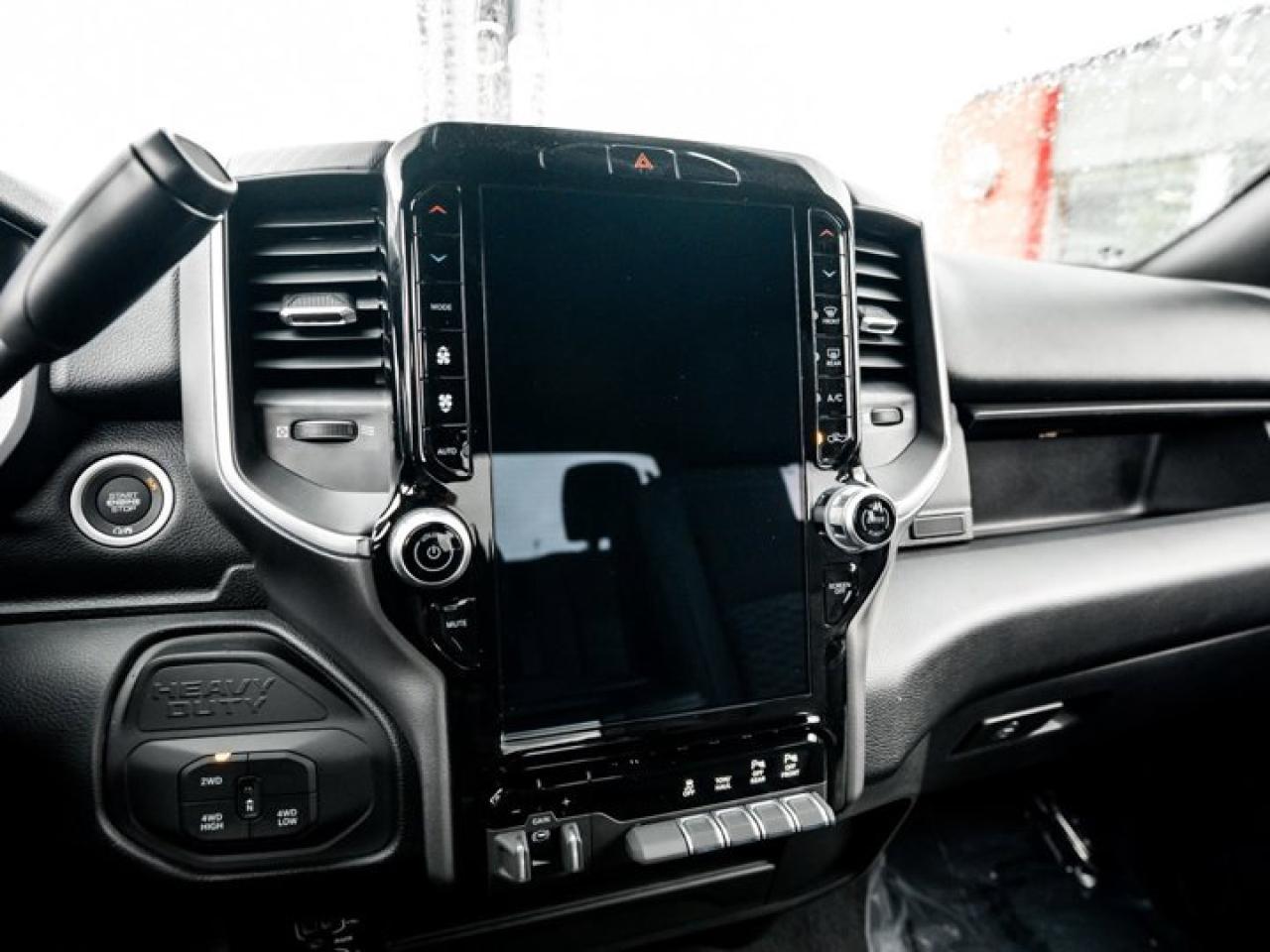 2025 RAM 2500 Big Horn 4x4 Crew Cab 6'4" Box 12'' Screen Navi Remote Start Alpine Audio Photo