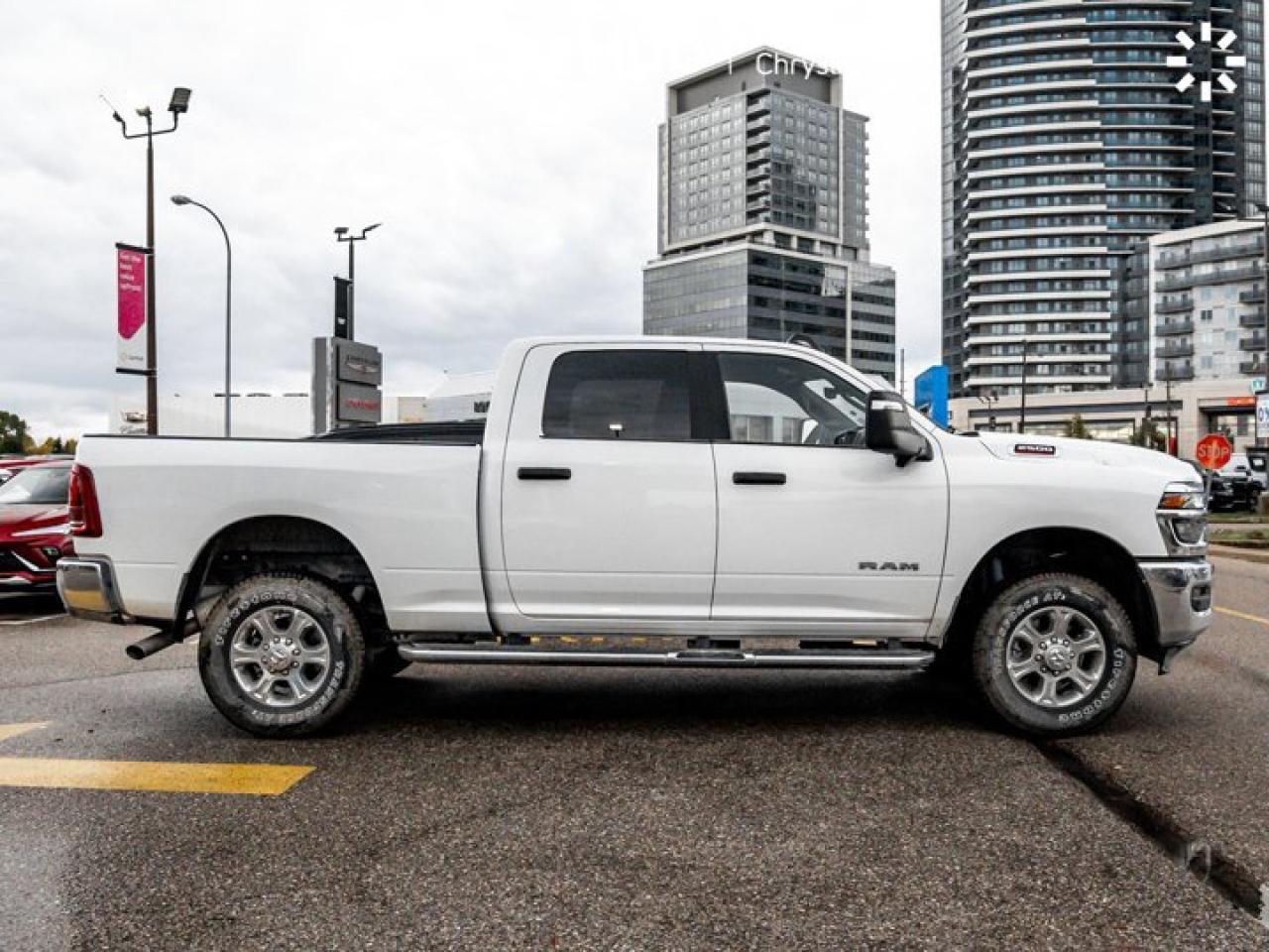 2025 RAM 2500 Big Horn 4x4 Crew Cab 6'4" Box Level 1 Plus Equipment Group Towing Technology Group Photo4