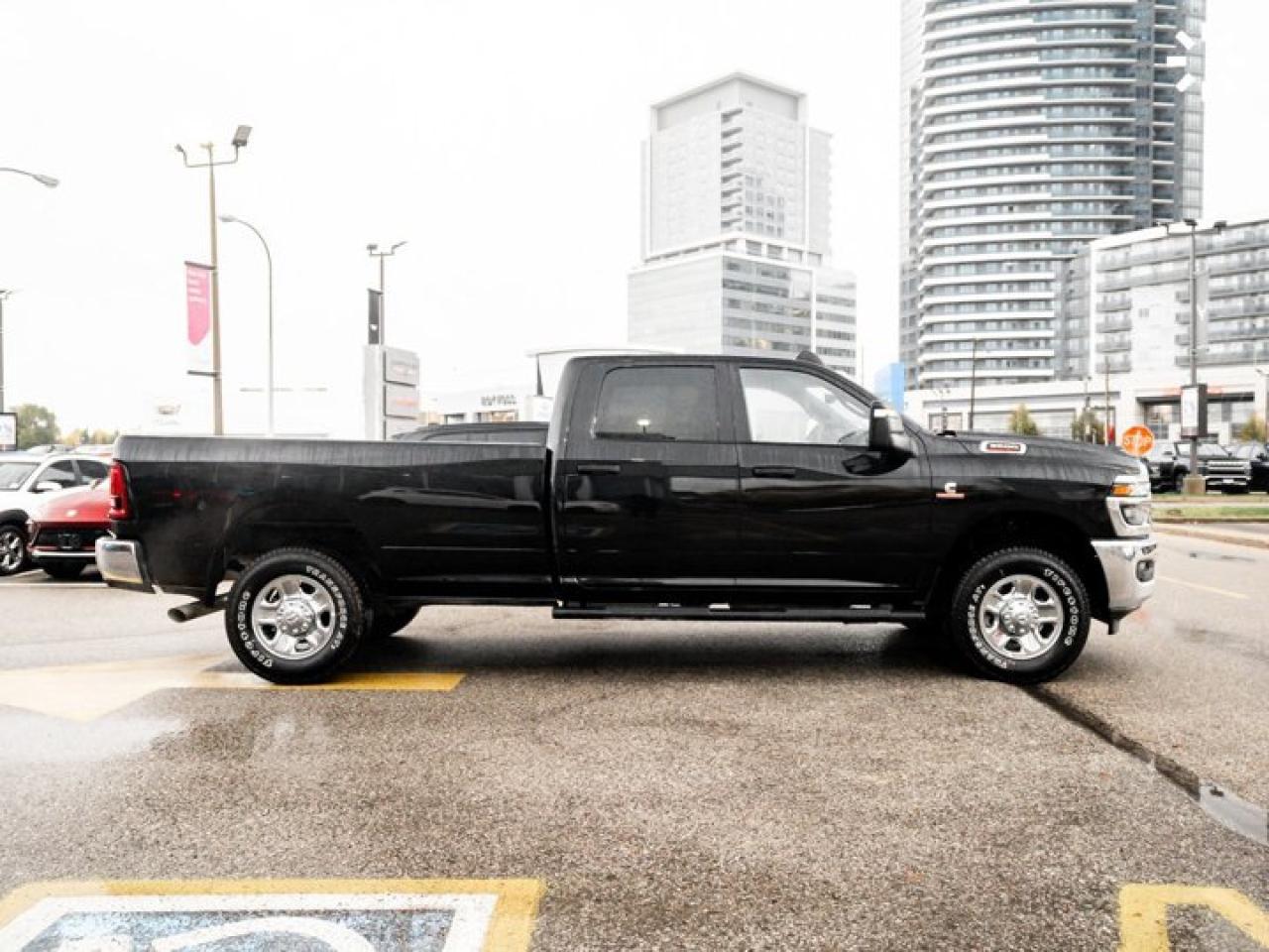 2025 RAM 3500 Tradesman 4x4 Crew Cab 8' Box Level 2 Equipment Group Commercial Features Package Photo4