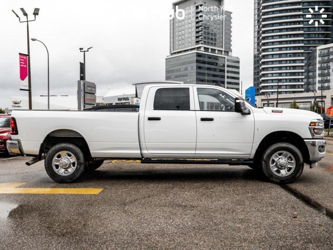 2025 RAM 3500 Tradesman 4x4 Crew Cab 8' Box Level 2 Equipment Group Uconnect 5 NAV Photo4