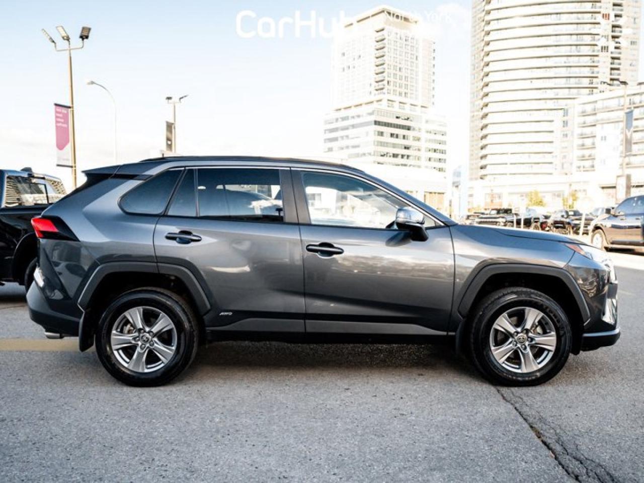 2024 Toyota RAV4 Hybrid XLE AWD Sunroof Heated Seats & Wheel Blind Spot Monitoring Photo4