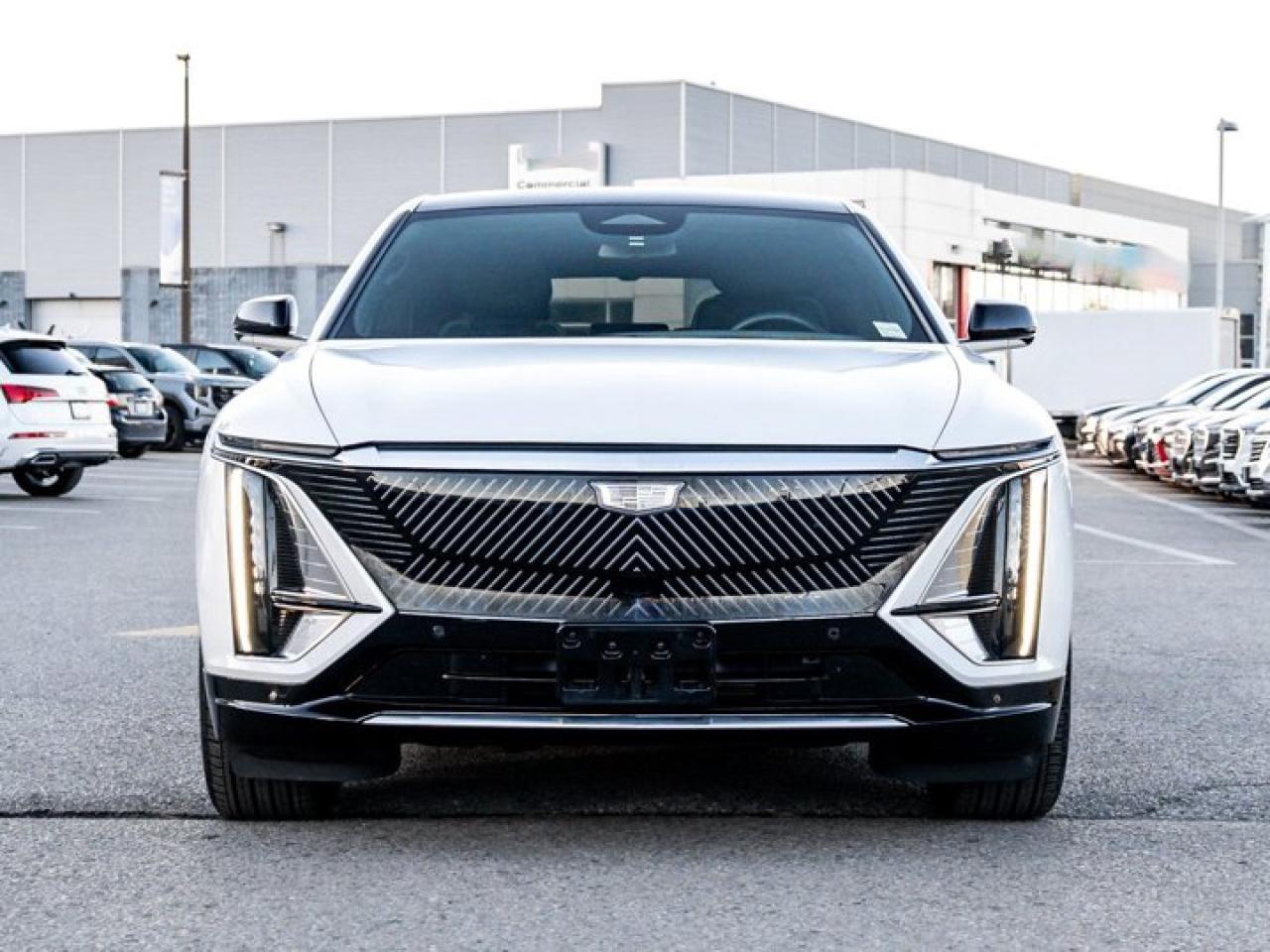 2024 Cadillac LYRIQ Tech Panoroof Heated Seats Navi Apple CarPlay Android Auto Remote Start Photo