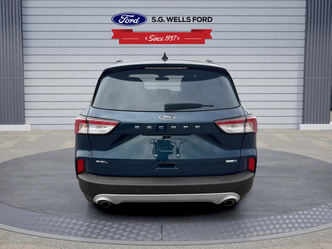 2020 Ford Escape SEL Photo4