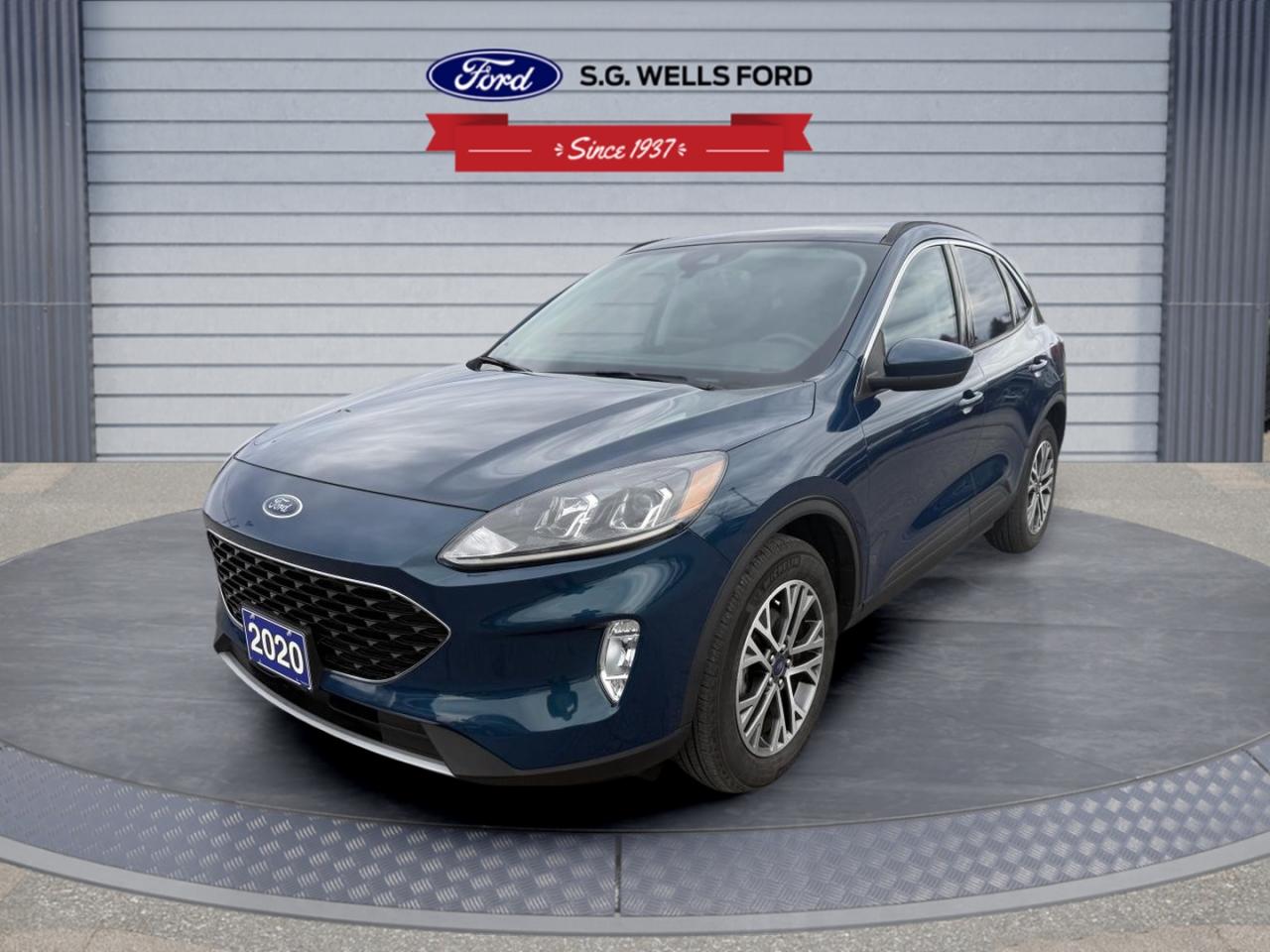 2020 Ford Escape SEL Photo0